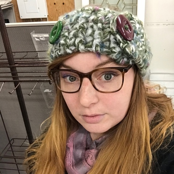 Meet your Posher, Catherine - Picture 2 of 2